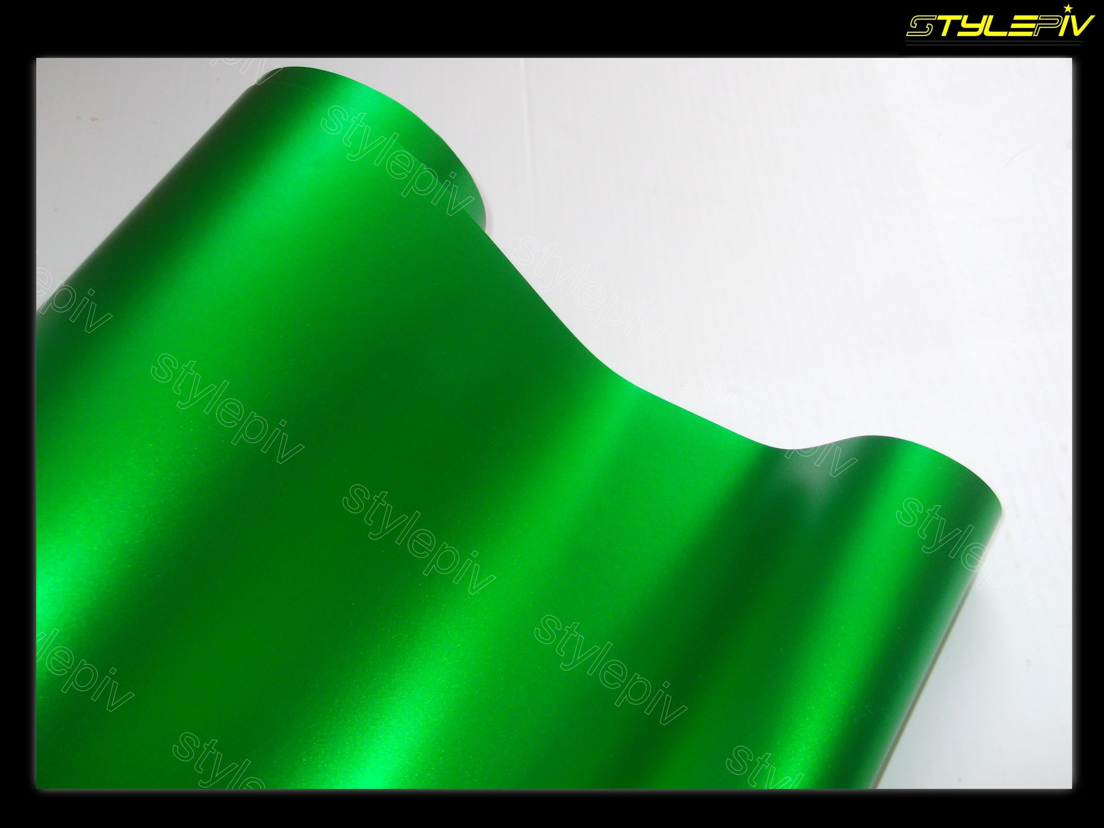 Film covering vert mat chrome