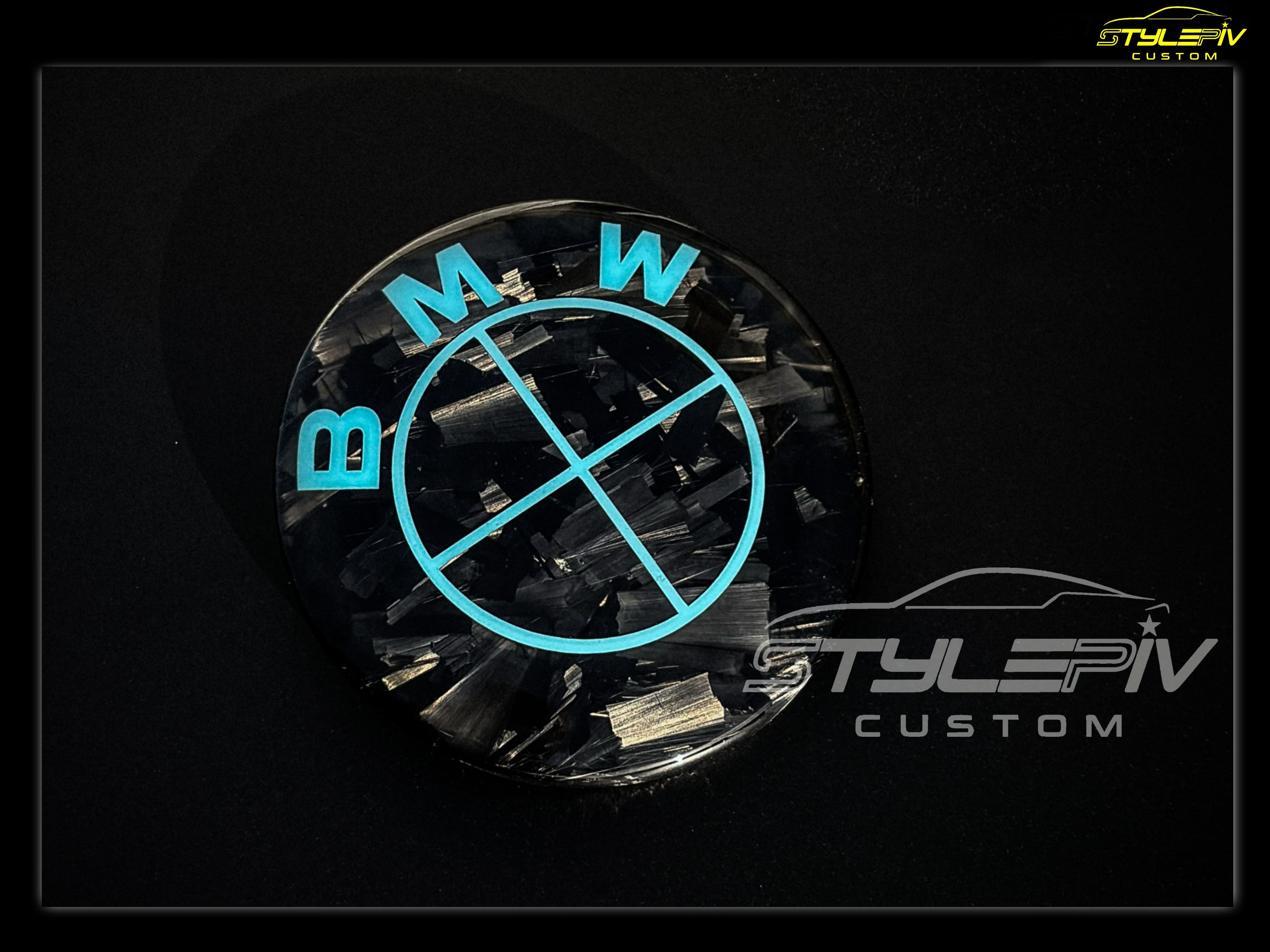 logo personnalisé bleu 'sky blue' carbone forgé