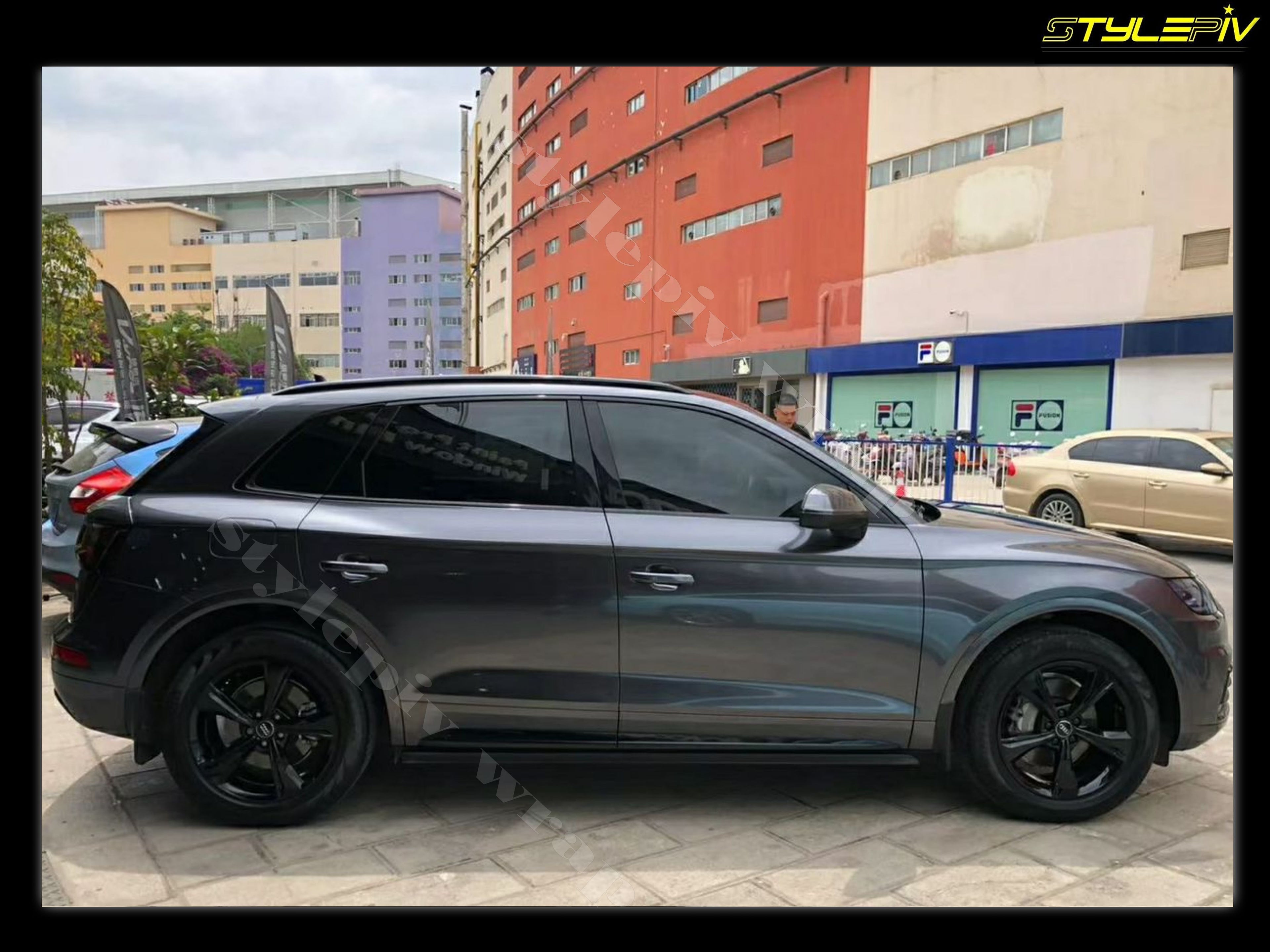 film covering gris brillant métal