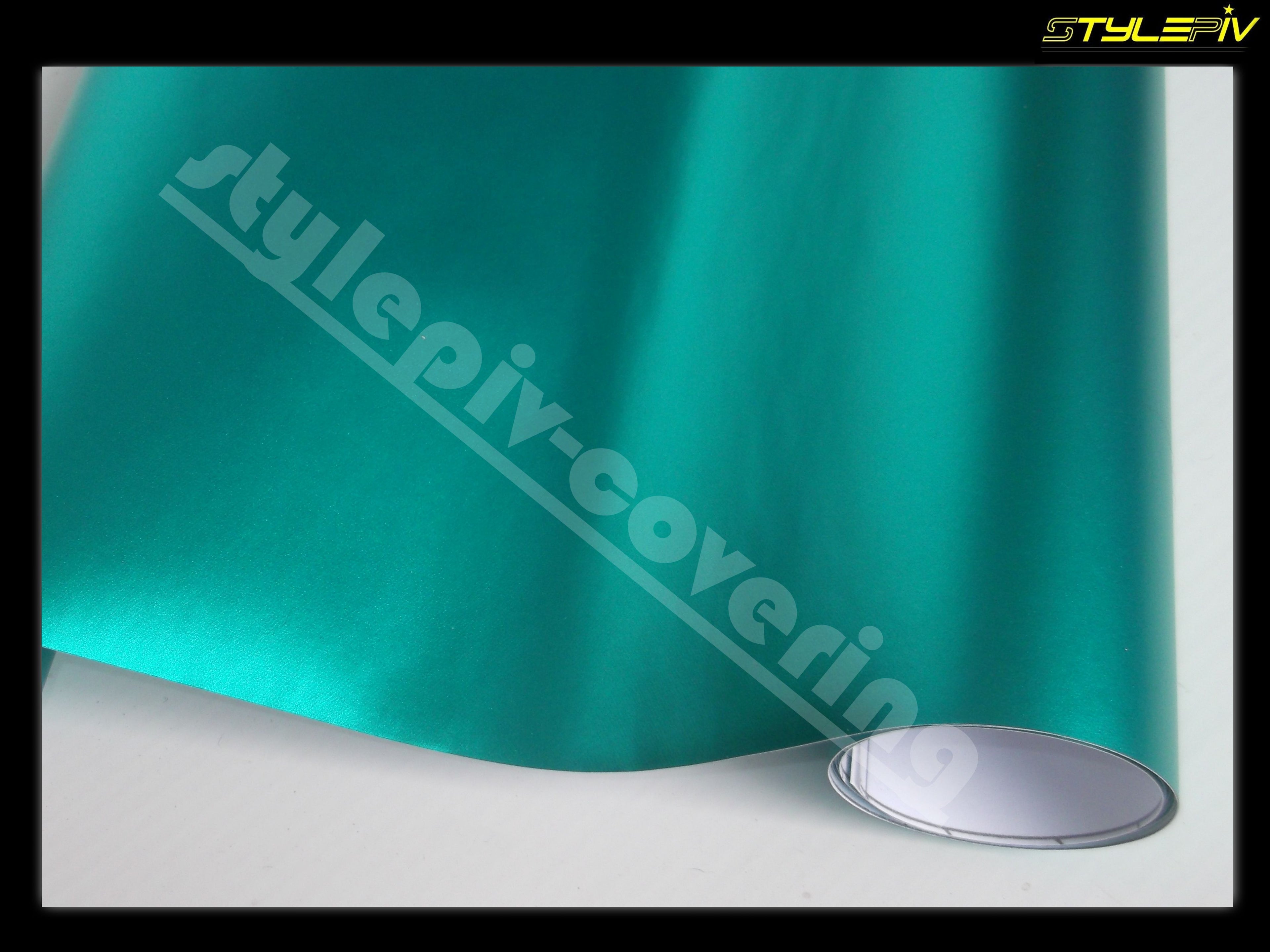 Film covering vert emeraude mat chrome