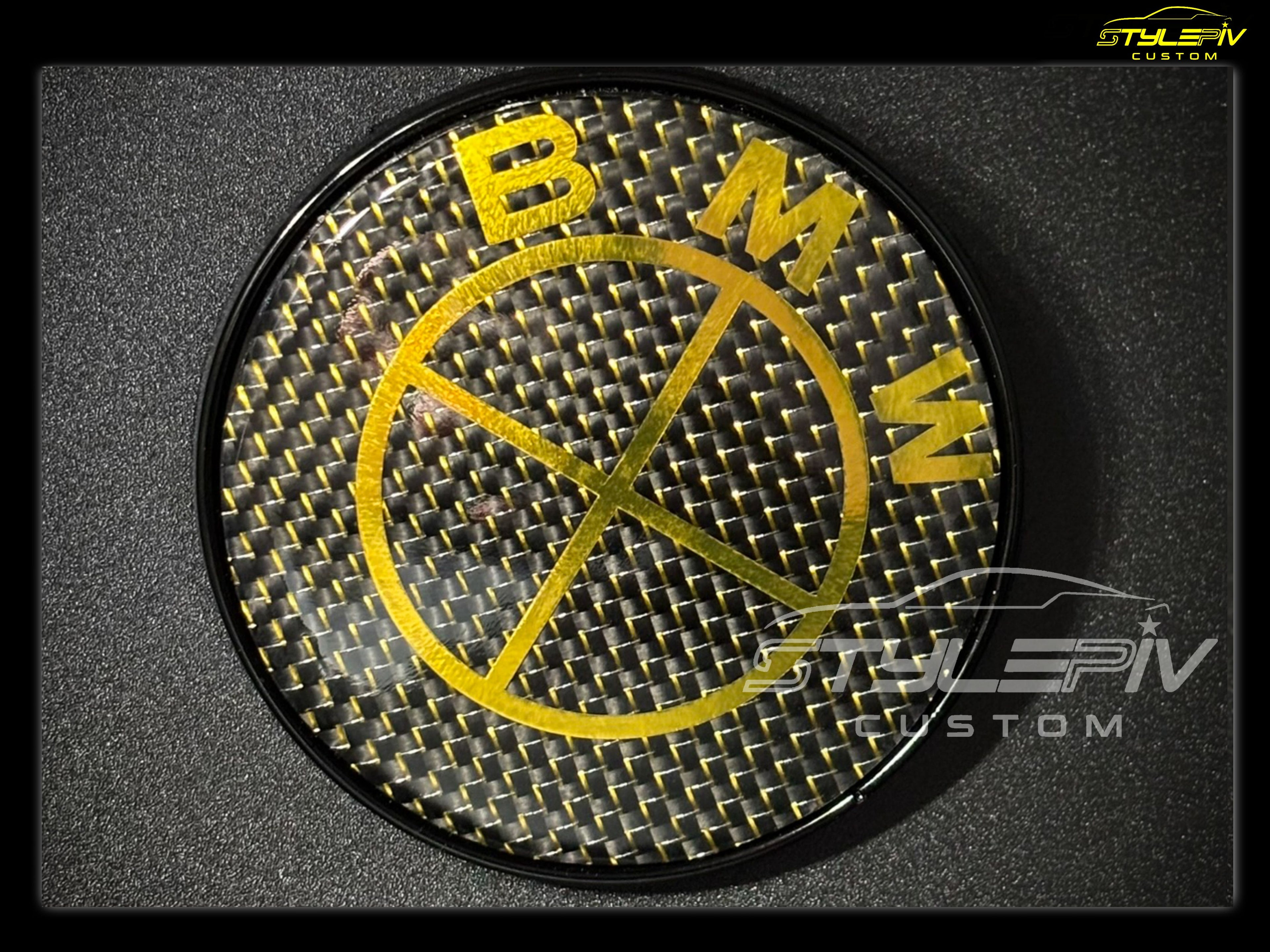 logo personnalisé or carbone tissage coloré