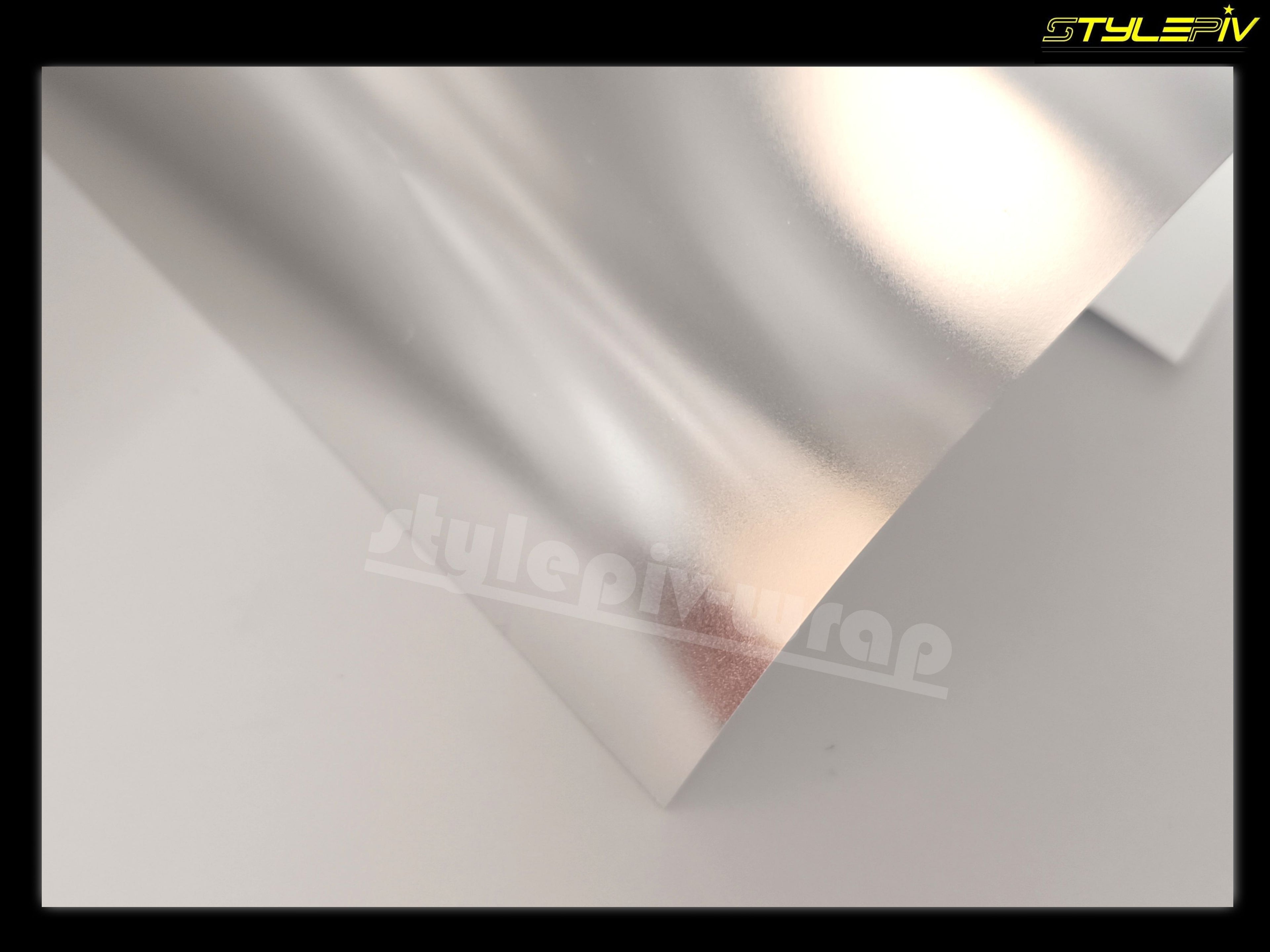 Film covering argent satin chrome