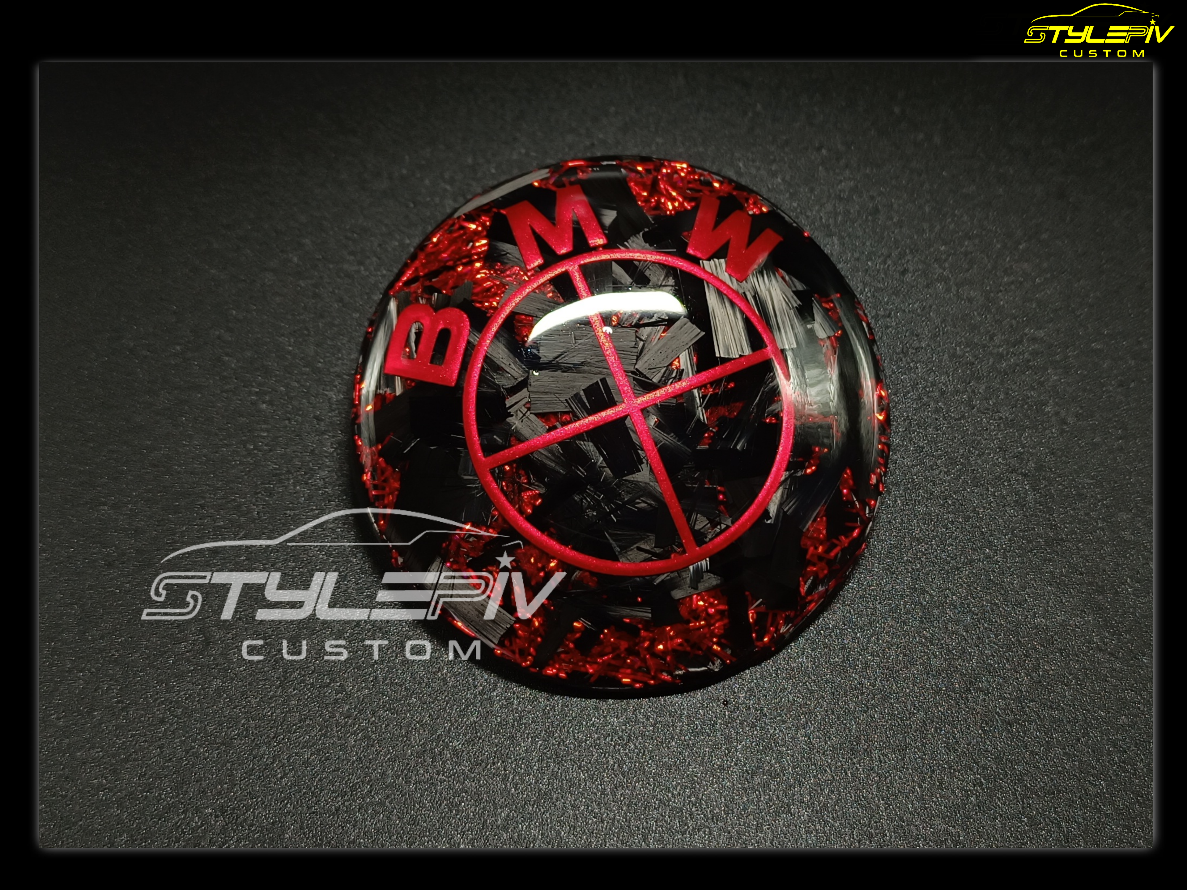 logo personnalisé carbone forgé spectrum rouge