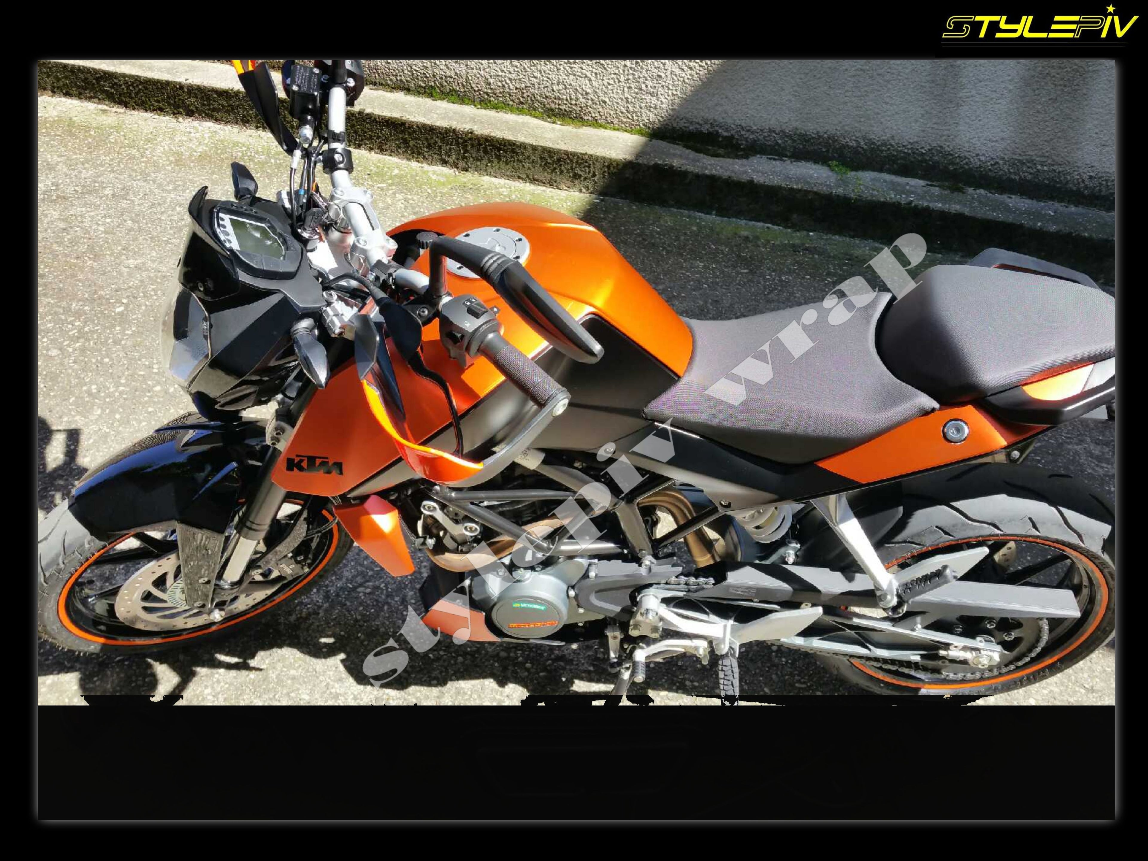 Film covering orange mat chrome