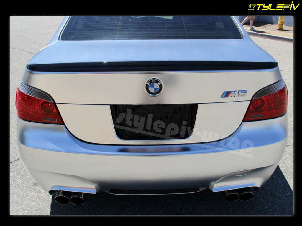 Film covering argent satin chrome