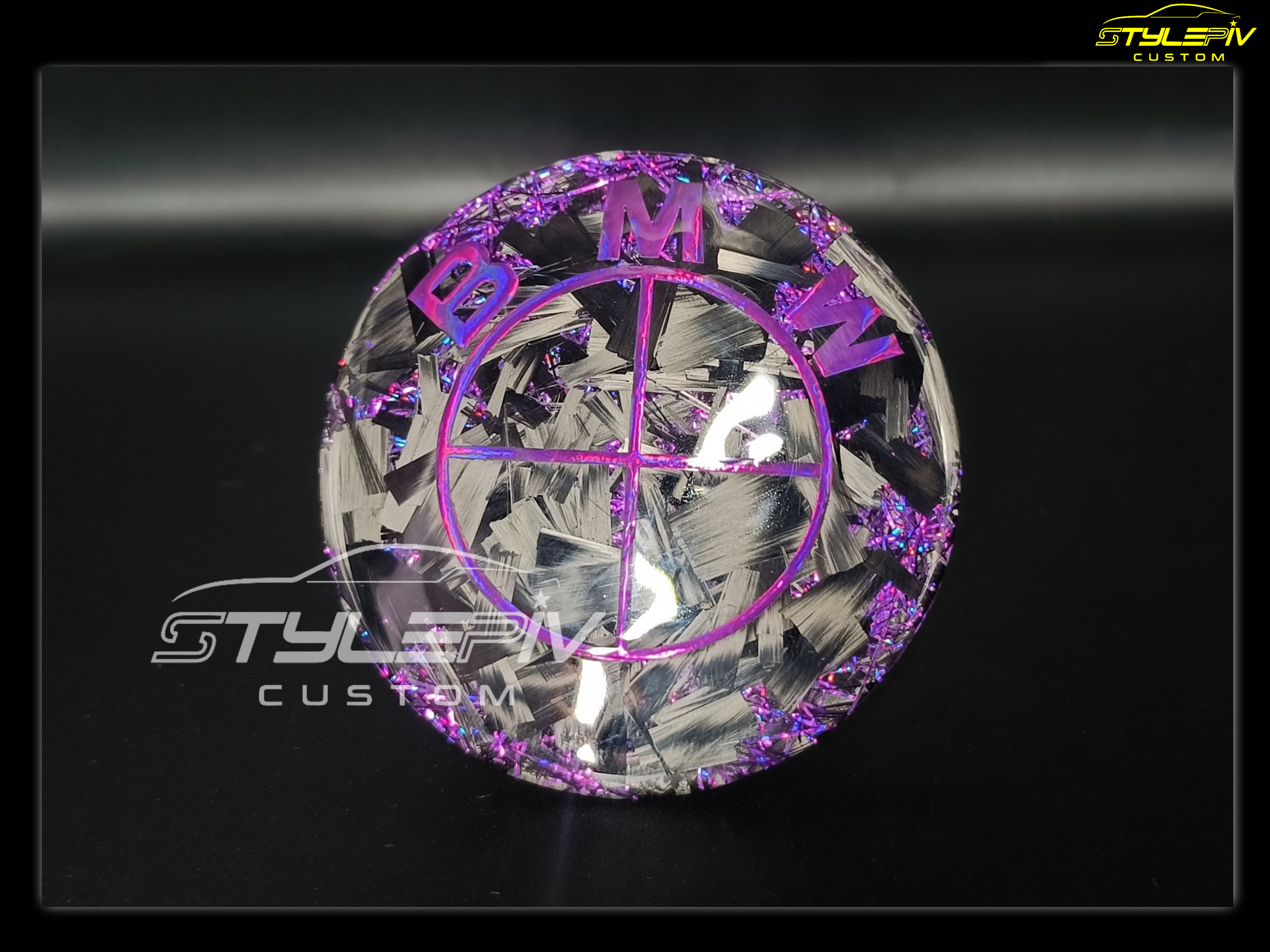 logo personnalisé carbone forgé spectrum violet