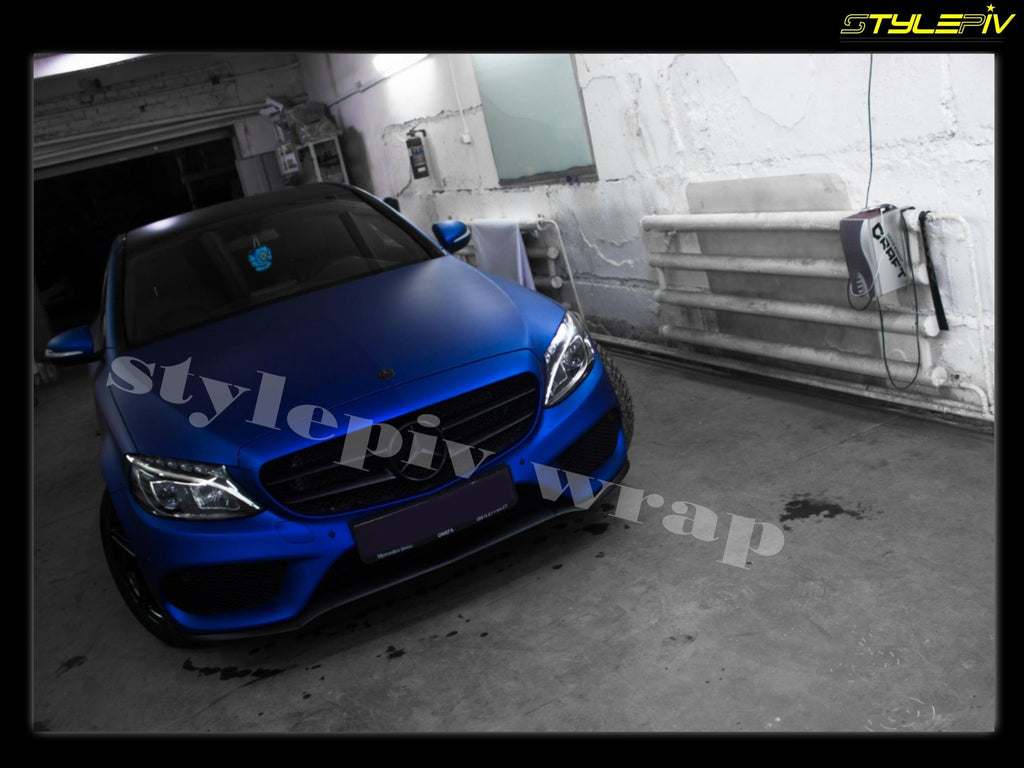 Film covering mat chrome bleu